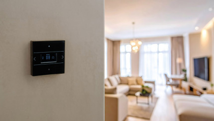 TITLE_ES_ES does not exist