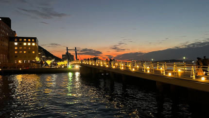 TITLE_ES_ES does not exist